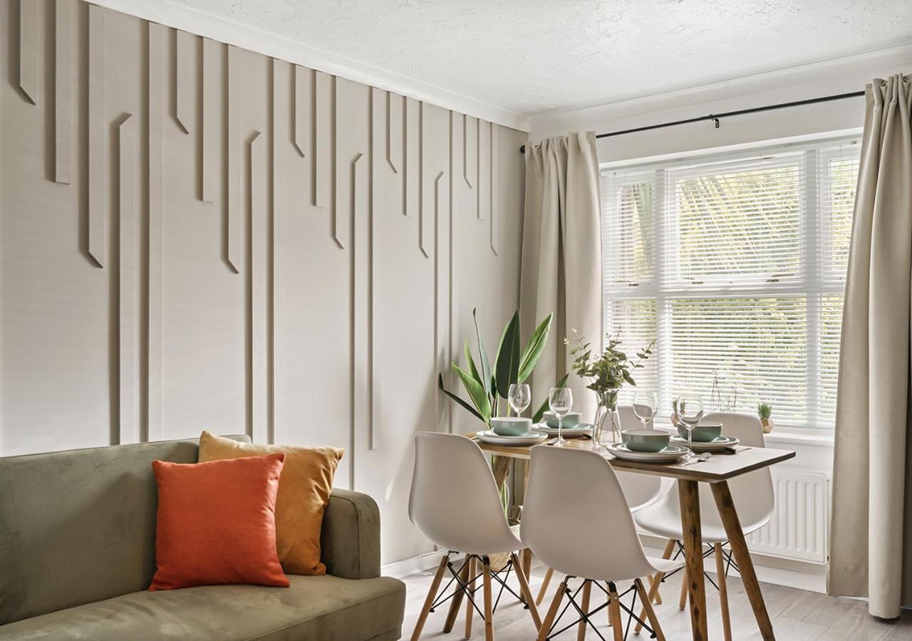 East London House Near Tube With Parking Villa Exteriör bild